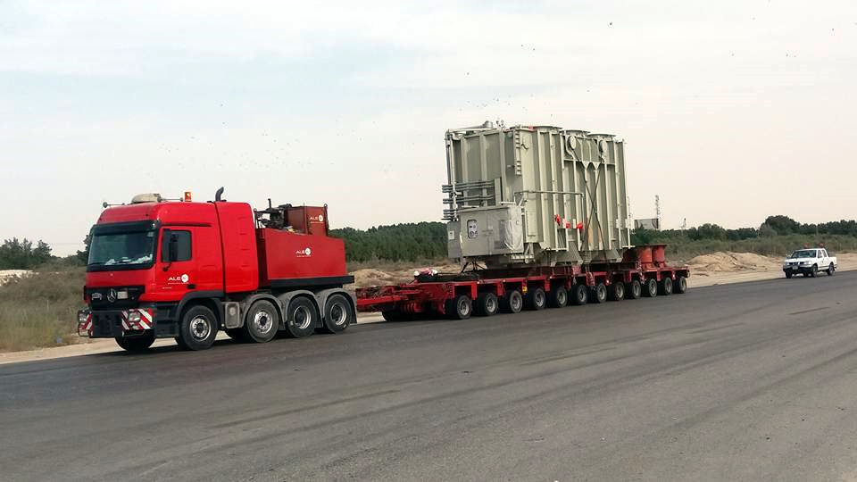 Transformer transport 12 axle line Goldhofer trailer Dammam to Al Qassim Saudi Arabia, www.heavyliftphoto.com