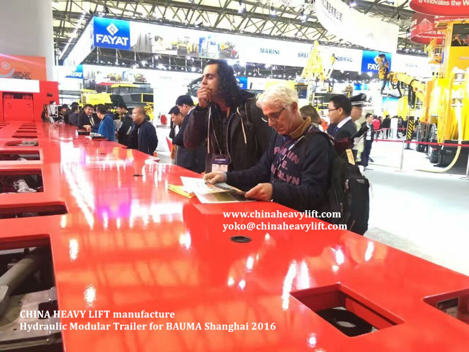 CHINA HEAVY LIFT attend BAUMA Shanghai and show Gooseneck + 4 + 6 axle lines Hydraulic modular trailer, www.heavyliftphoto.com