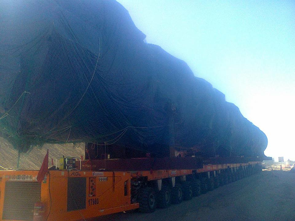 KGL Logistics Kuwait SPMT for 230 ton Greenfield JGSK ahmadi refinery project, www.heavyliftphoto.com