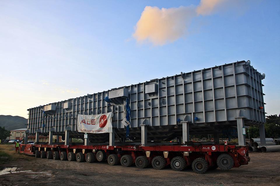 ALE Heavylift transported two caf main body modules using 16 axle lines of SPMT to Puerto La Cruz Refinery Venezuela, www.heavyliftphoto.com